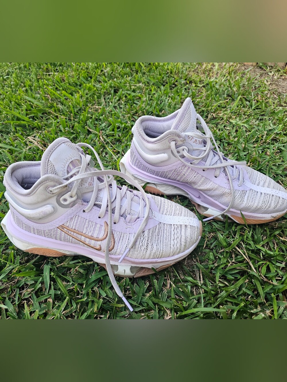 Nike Women’s Lilac and White Basketball Sneakers